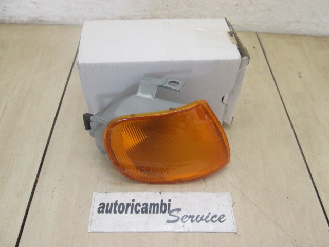 SPREDNJI INDIKATOR OEM N. 6N0953050 ORIGINAL REZERVNI DEL VOLKSWAGEN POLO 6N1 6V2 (11/1994 - 01/2000)DIESEL LETNIK 1994