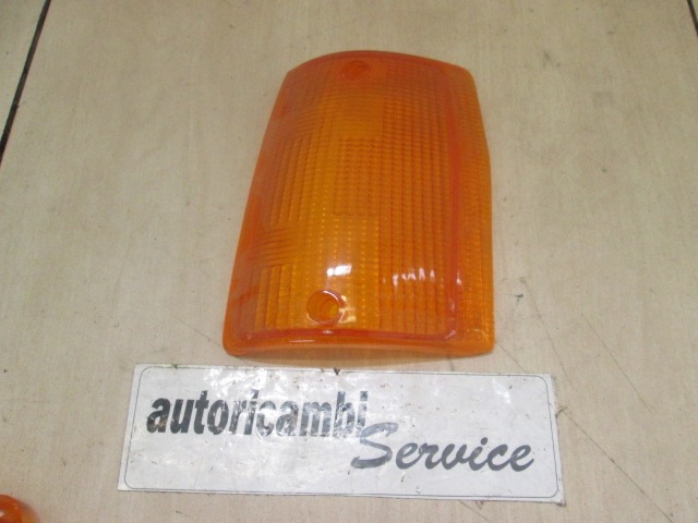 SPREDNJI INDIKATOR OEM N. 13914111 ORIGINAL REZERVNI DEL FIAT UNO 146 MK1 (1983 -1989)BENZINA LETNIK 1983