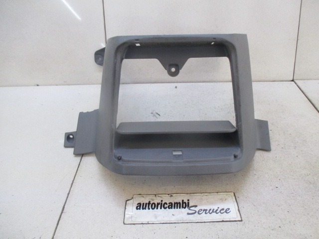 MONTA?NI DELI /  ARMATURNE PLOSCE SPODNJI OEM N. 58810-44090 ORIGINAL REZERVNI DEL TOYOTA AVENSIS VERSO M2 (2001 - 2004) DIESEL LETNIK 2002