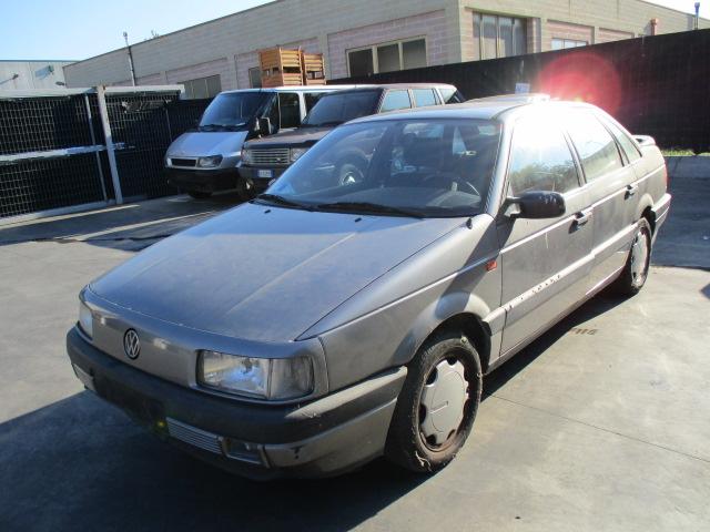 VOLKSWAGEN PASSAT 2.0 B 85KW 5M 4P (1991) RICAMBI IN MAGAZZINO 