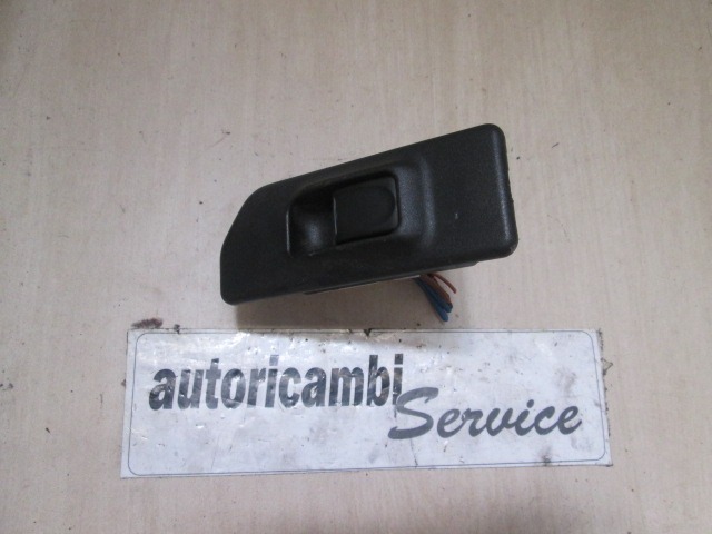 ZADNJE STIKALO OEM N. 8970983412 ORIGINAL REZERVNI DEL ISUZU TROOPER MK3 (2001 - 2003) DIESEL LETNIK 2001