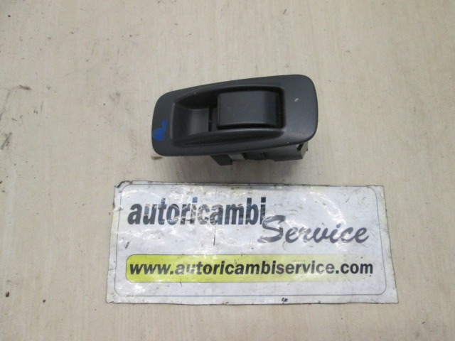 ZADNJE STIKALO OEM N. 848010F030 ORIGINAL REZERVNI DEL TOYOTA COROLLA VERSO ZER ZZE12 R1 (2004 - 2009) BENZINA LETNIK 2005