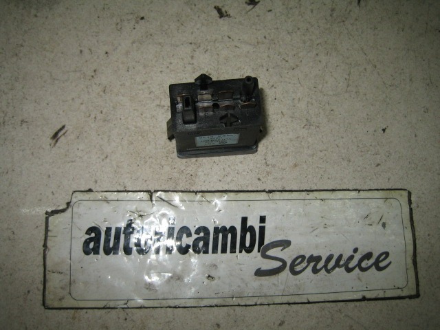 RAZLICNA STIKALA  OEM N. 1C0959621 ORIGINAL REZERVNI DEL VOLKSWAGEN NEW BEETLE 9C1 1C1 1Y7 (1999 - 2006) DIESEL LETNIK 2005