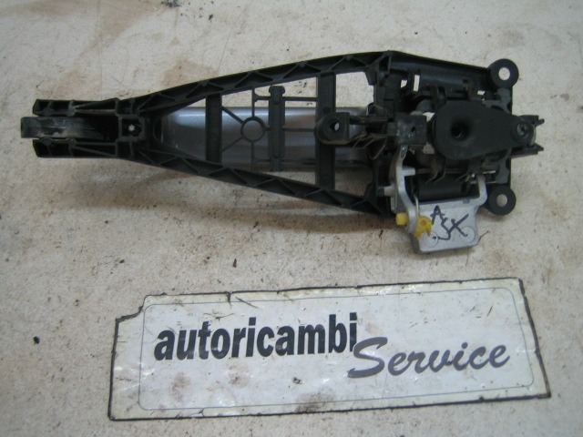 ZUNANJA KLJUKA SPREDNJA LEVA VRATA OEM N. 13142770 ORIGINAL REZERVNI DEL OPEL ASTRA H A04 L48 L08 L35 L67 R 5P/3P/SW (2007 - 2010) BENZINA LETNIK 2008