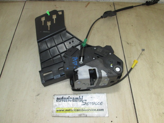 CENTRALNI ZAKLEP SPREDNJIH VRAT  OEM N. 8A6A-A26412-AF ORIGINAL REZERVNI DEL FORD FIESTA CB1 CNN MK6 (09/2008 - 11/2012) DIESEL LETNIK 2011