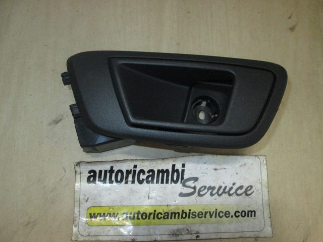 NOTRANJA KLJUKA  OEM N. 8A61A22601CE ORIGINAL REZERVNI DEL FORD FIESTA CB1 CNN MK6 (09/2008 - 11/2012) DIESEL LETNIK 2011