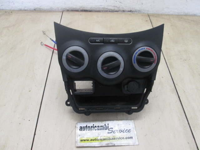 NADZOR KLIMATSKE NAPRAVE OEM N. 847320X200 ORIGINAL REZERVNI DEL HYUNDAI I10 PA MK1 R (2010- 2013) BENZINA LETNIK 2012