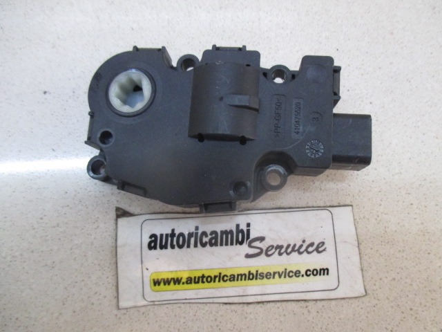 MOTORCEK OGREVANJA OEM N. 14032007 ORIGINAL REZERVNI DEL BMW SERIE 1 BER/COUPE/CABRIO E81/E82/E87/E88 LCI R (2007 - 2013) DIESEL LETNIK 2007