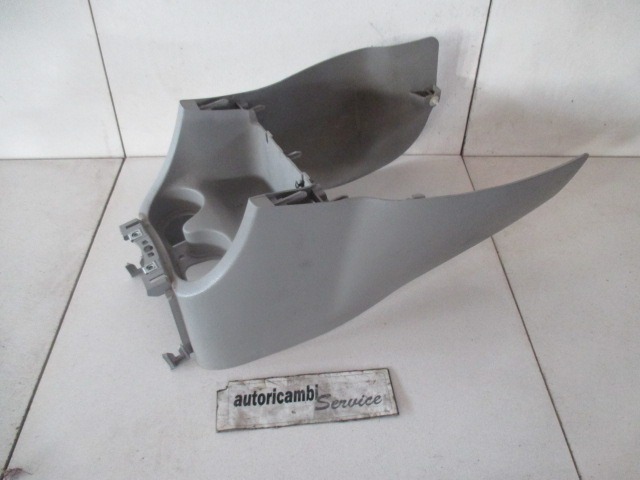 MONTA?NI DELI /  ARMATURNE PLOSCE SPODNJI OEM N. 8200327300 ORIGINAL REZERVNI DEL RENAULT MODUS F/JP0 (2004 - 2008) BENZINA LETNIK 2005