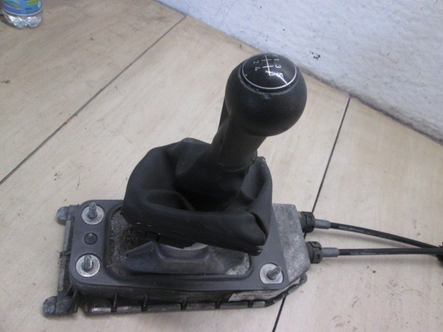 MEHANIZEM VZVODA ROCNEGA MENJALNIKA OEM N. 6Q0711049CG ORIGINAL REZERVNI DEL SEAT IBIZA 6J5 6P1 MK4 BER/SW (2008 - 2012)BENZINA LETNIK 2008