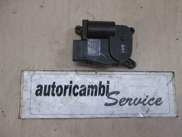 MOTORCEK OGREVANJA OEM N. P8225001 ORIGINAL REZERVNI DEL MAHINDRA GOA (DAL 2010) DIESEL LETNIK 2010