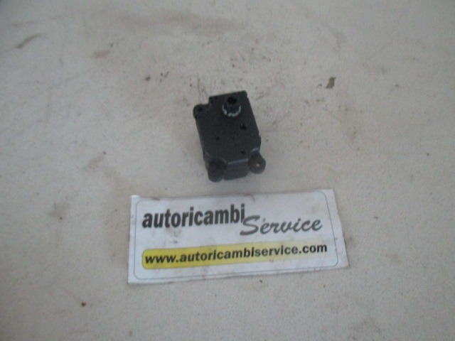 MOTORCEK OGREVANJA OEM N. f663746 ORIGINAL REZERVNI DEL CITROEN C3 / PLURIEL MK1 (2002 - 09/2005) DIESEL LETNIK 2004