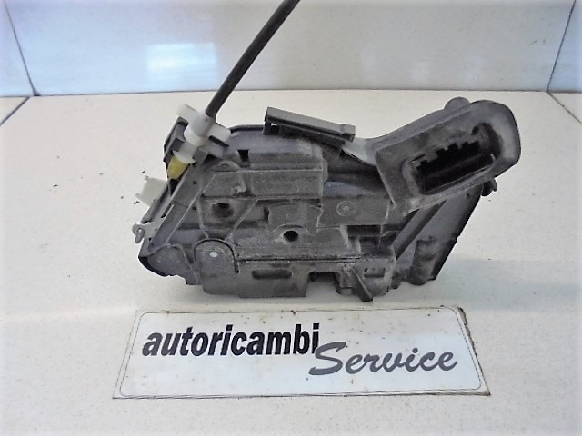 CENTRALNI ZAKLEP SPREDNJIH VRAT  OEM N. 5K1837016B ORIGINAL REZERVNI DEL VOLKSWAGEN POLO 6R1 6C1 (06/2009 - 02/2014) DIESEL LETNIK 2011