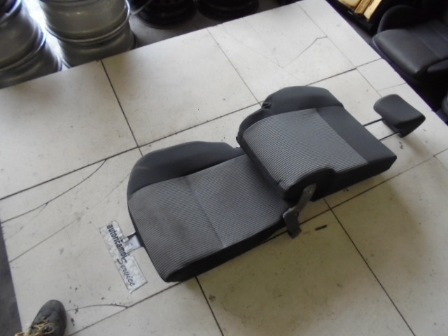 TRETJA VRSTA ENOJNI SEDEZ BLAGO OEM N. 23PSTFT16FYRSV5P ORIGINAL REZERVNI DEL FIAT SEDICI FY R (05/2009 - 2014) DIESEL LETNIK 2010