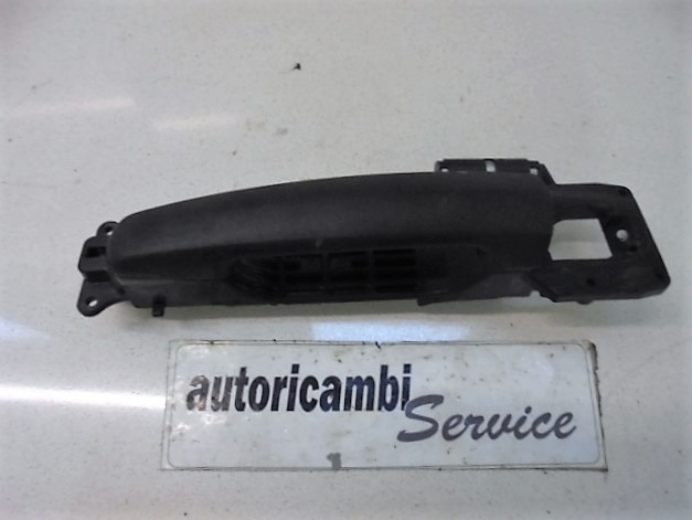 ZUNANJA KLJUKA SPREDNJA LEVA VRATA OEM N. 71743386 ORIGINAL REZERVNI DEL FIAT SEDICI FY R (05/2009 - 2014) DIESEL LETNIK 2010