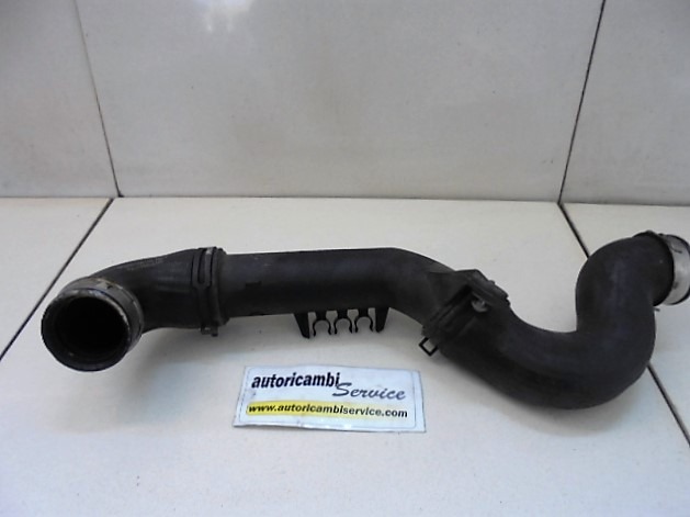 VISOKOTLACNE CEVI INTERCOOLER OEM N. 3C0145770B ORIGINAL REZERVNI DEL AUDI A3 MK2 8P 8PA 8P1 (2003 - 2008)DIESEL LETNIK 2006