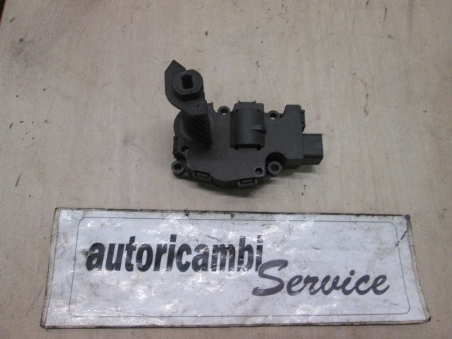 MOTORCEK OGREVANJA OEM N. 985459003 ORIGINAL REZERVNI DEL BMW SERIE 1 BER/COUPE/CABRIO E81/E82/E87/E88 (2003 - 2007) DIESEL LETNIK 2005