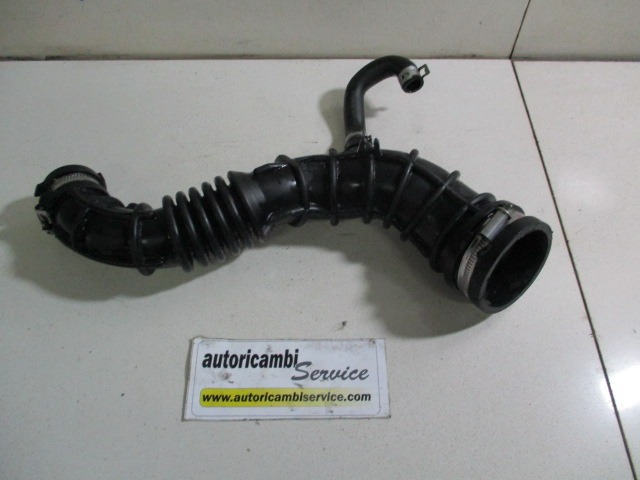 VISOKOTLACNE CEVI INTERCOOLER OEM N. 8200296596 ORIGINAL REZERVNI DEL RENAULT CLIO BR0//1 CR0/1 KR0/1 MK3 (2005 - 05/2009) DIESEL LETNIK 2007