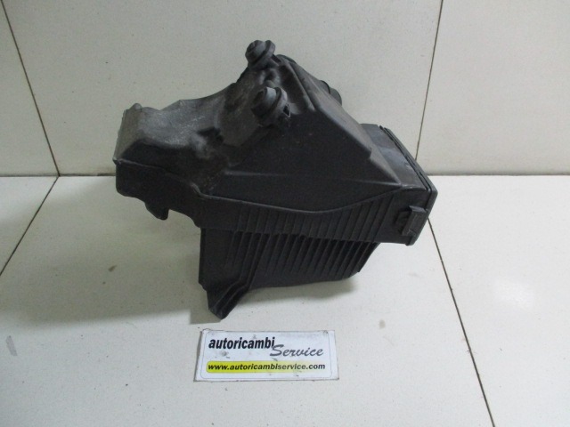 FILTAR ZRAKA OEM N. 8200437235 ORIGINAL REZERVNI DEL RENAULT CLIO BR0//1 CR0/1 KR0/1 MK3 (2005 - 05/2009) DIESEL LETNIK 2007