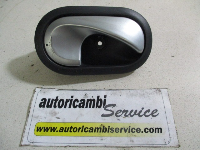 NOTRANJA KLJUKA  OEM N. 8200310580 ORIGINAL REZERVNI DEL RENAULT CLIO BR0//1 CR0/1 KR0/1 MK3 (2005 - 05/2009) DIESEL LETNIK 2007