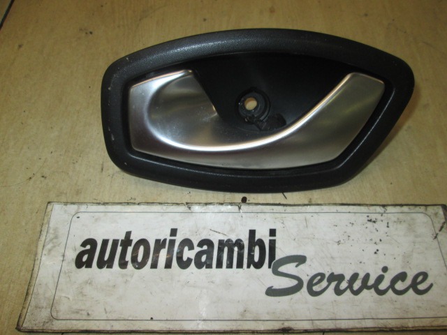 NOTRANJA KLJUKA  OEM N. 826730001R ORIGINAL REZERVNI DEL RENAULT MEGANE MK3 BZ0/1 B3 DZ0/1 KZ0/1 BER/SPORTOUR/ESTATE (2009 - 2015) DIESEL LETNIK 2010