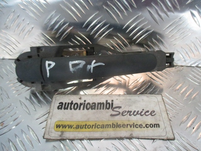 ZUNANJA KLJUKA ZADNJA DESNA VRATA OEM N. 3B083720766RU ORIGINAL REZERVNI DEL VOLKSWAGEN GOLF IV 1J1 1E7 1J5 MK4 BER/SW (1998 - 2004) DIESEL LETNIK 2001