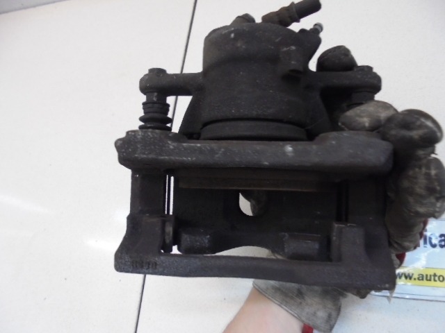 SPREDNJE DESNE ZAVORNE CELJUSTI  OEM N. 41001AX60A ORIGINAL REZERVNI DEL NISSAN MICRA K12 K12E MK3 (2002 - 2010) BENZINA LETNIK 2007