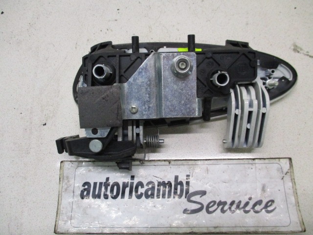 ZUNANJA KLJUKA ZADNJA DESNA VRATA OEM N. 51888068 ORIGINAL REZERVNI DEL FIAT PUNTO EVO 199 (2009 - 2012)  DIESEL LETNIK 2011