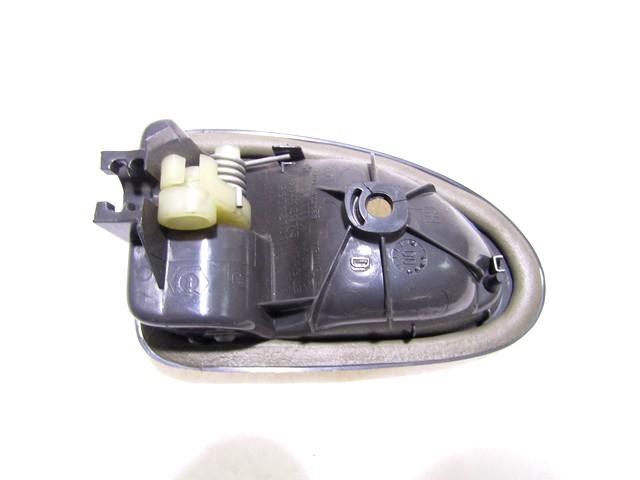 NOTRANJA KLJUKA  OEM N. 7700830079 ORIGINAL REZERVNI DEL RENAULT SCENIC JA0/1 FA0 MK1 R (1999 - 2003) DIESEL LETNIK 2000