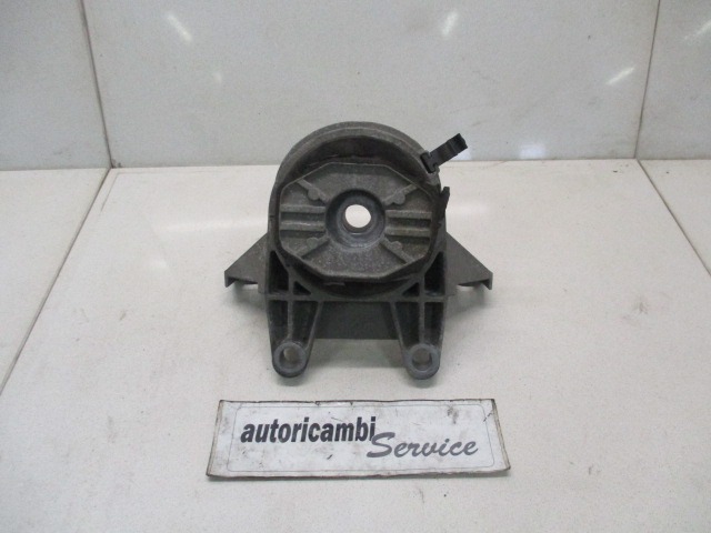 NOSILCI MOTORJA/DRUGO OEM N. 51711216 ORIGINAL REZERVNI DEL FIAT BRAVO 198 (02/2007 - 2010) DIESEL LETNIK 2009