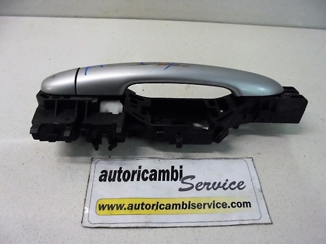 ZUNANJA KLJUKA SPREDNJA DESNA VRATA OEM N. 7701474995 ORIGINAL REZERVNI DEL RENAULT SCENIC/GRAND SCENIC JM0/1 MK2 (2003 - 2009) DIESEL LETNIK 2003