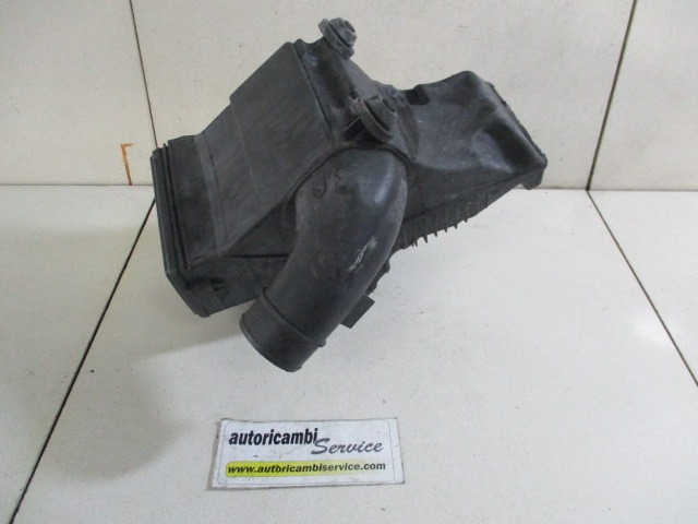 FILTAR ZRAKA OEM N. 8200517765 ORIGINAL REZERVNI DEL RENAULT CLIO BR0//1 CR0/1 KR0/1 MK3 (2005 - 05/2009) BENZINA LETNIK 2008