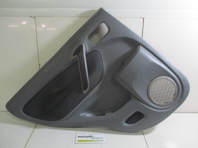 VRATNI PANEL OEM N. PNPSTTYRA4A2MK2SV5P ORIGINAL REZERVNI DEL TOYOTA RAV 4 A2 MK2 (2000 - 2006) DIESEL LETNIK 2003