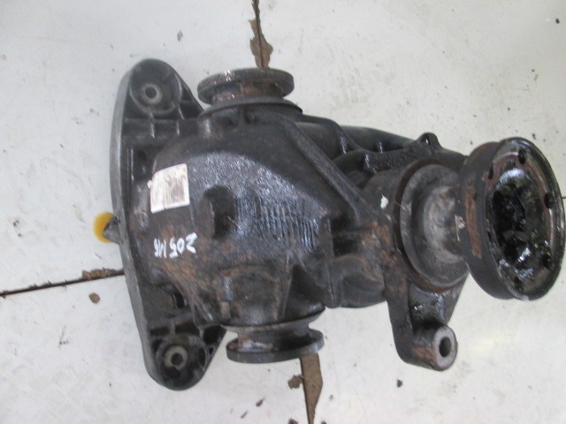 ZADNJI DIFERENCIAL OEM N.  ORIGINAL REZERVNI DEL BMW SERIE 5 E39 BER/SW (1995 - 08/2000) DIESEL LETNIK 1998