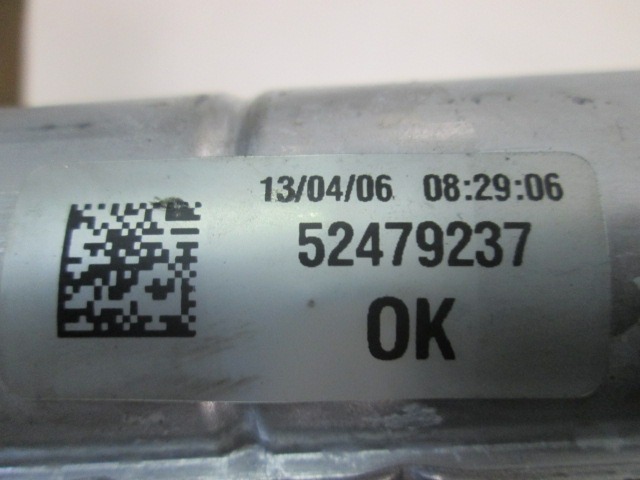 GRELEC RADIATORJA OEM N. 52479237 ORIGINAL REZERVNI DEL OPEL ASTRA H A04 L48,L08,L35,L67 5P/3P/SW (2004 - 2007) DIESEL LETNIK 2006