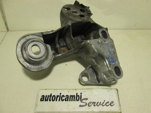 NOSILCI MOTORJA/DRUGO OEM N. 8E0199352N ORIGINAL REZERVNI DEL AUDI A4 B7 8EC 8ED 8HE BER/SW/CABRIO (2004 - 2007) DIESEL LETNIK 2007