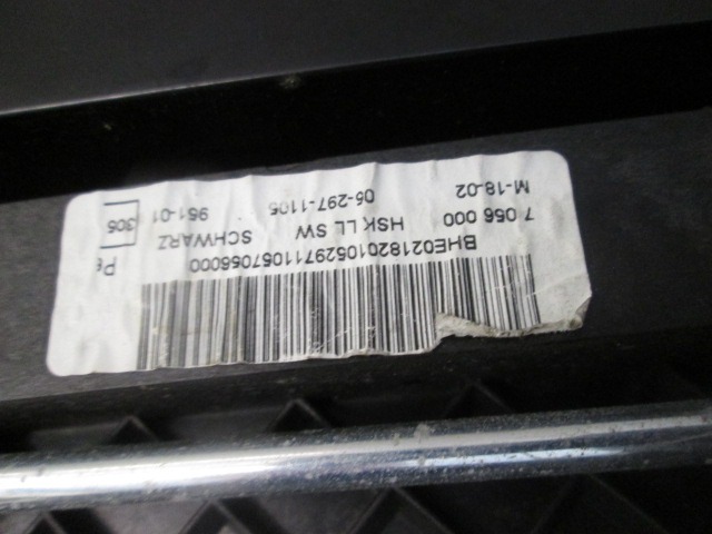 PREDAL ZA DOKUMENTE OEM N. 51163454927 ORIGINAL REZERVNI DEL BMW X3 E83 (2004 - 08/2006 ) DIESEL LETNIK 2005