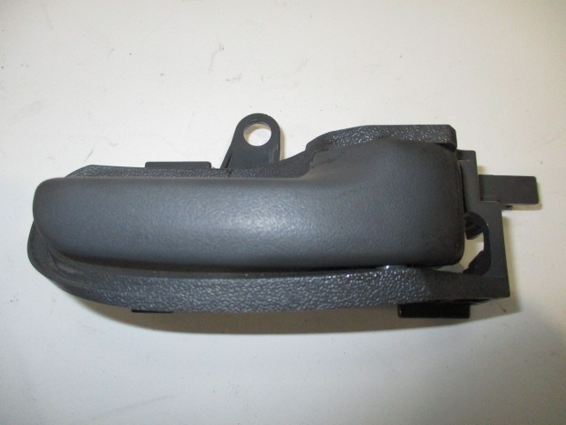 NOTRANJA KLJUKA  OEM N. 692050D060B2 ORIGINAL REZERVNI DEL TOYOTA AYGO B1 (2005 - 2009) BENZINA LETNIK 2008