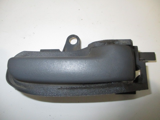 NOTRANJA KLJUKA  OEM N. 692060D060B2 ORIGINAL REZERVNI DEL TOYOTA AYGO B1 (2005 - 2009) BENZINA LETNIK 2008