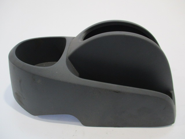 PLASTIKA MED SEDEZI BREZ NASLONJALA ROK OEM N. 59811-0H010 ORIGINAL REZERVNI DEL TOYOTA AYGO B1 (2005 - 2009) BENZINA LETNIK 2008