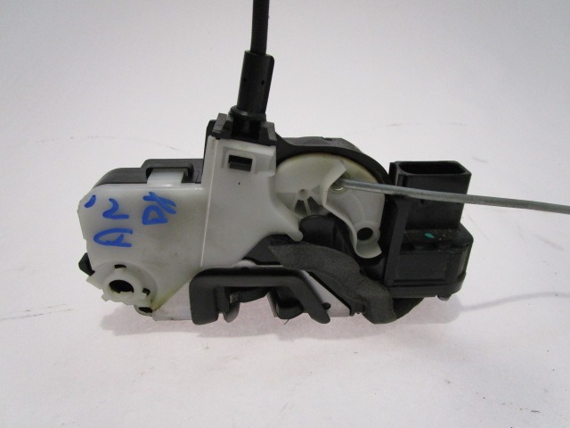 CENTRALNI ZAKLEP SPREDNJIH VRAT  OEM N. 13503802 ORIGINAL REZERVNI DEL CHEVROLET CRUZE J300 J305 (2009 - 2019) DIESEL LETNIK 2010