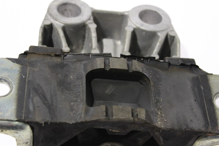 NOSILCI MOTORJA/DRUGO OEM N.  ORIGINAL REZERVNI DEL FIAT FIORINO / QUBO 255 (2008 - 2019) BENZINA/METANO LETNIK 2013