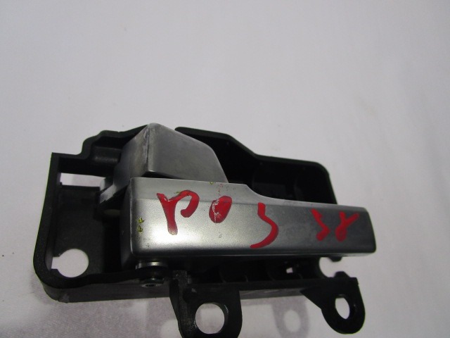 NOTRANJA KLJUKA  OEM N. 1470113 ORIGINAL REZERVNI DEL FORD FOCUS CMAX DM2 MK1 (10/2003 - 03/2007) DIESEL LETNIK 2004