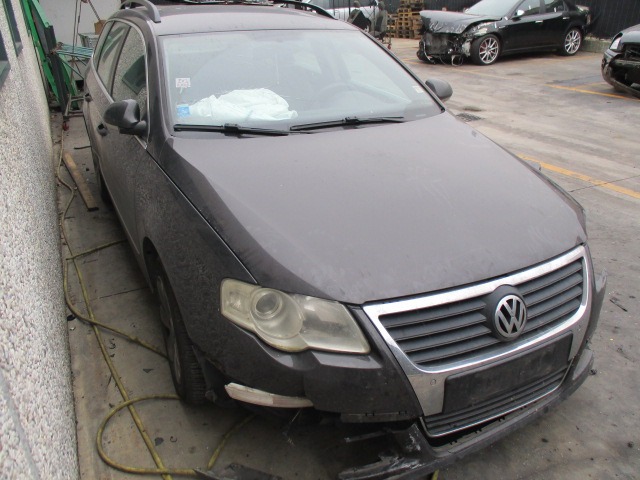 VOLKSWAGEN PASSAT SW 2.0 D 103KW 6M 5P (2005) RICAMBI IN MAGAZZINO 