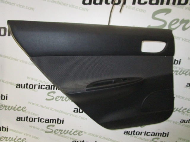 VRATNI PANEL OEM N. PNPSTMZ6GGSW5P ORIGINAL REZERVNI DEL MAZDA 6 GG GY (2003-2008) DIESEL LETNIK 2005