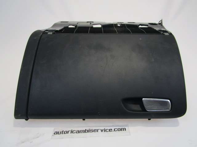 PREDAL ZA DOKUMENTE OEM N. 8K1857035 ORIGINAL REZERVNI DEL AUDI A5 8T COUPE/5P (2007 - 2011) DIESEL LETNIK 2007