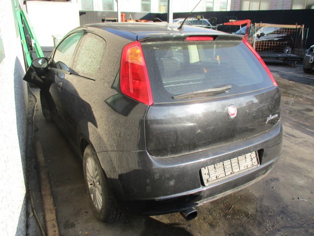 FIAT GRANDE PUNTO 1.3 D 6M 3P 66KW (2007) RICAMBI IN MAGAZZINO 