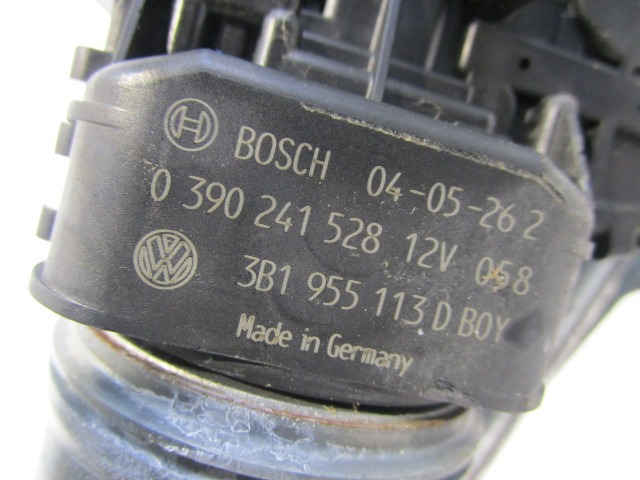 MOTORCEK PREDNJIH BRISALCEV OEM N. 390241528 ORIGINAL REZERVNI DEL VOLKSWAGEN PASSAT B5.5 3B3 3B6 3BG R BER/SW (11/2000 - 2005) DIESEL LETNIK 2004