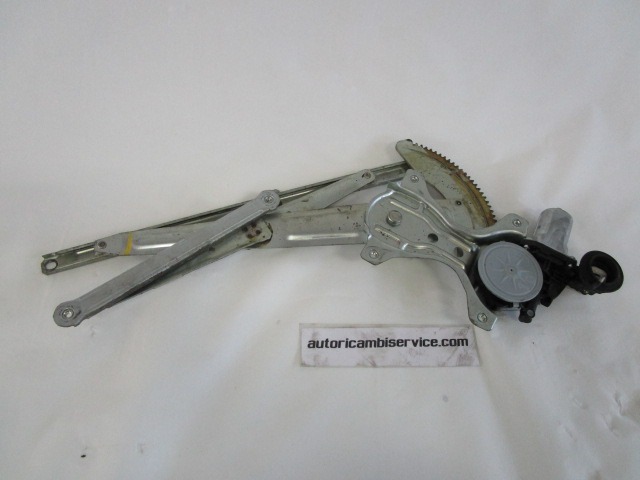 MEHANIZEM DVIGA SPREDNJIH STEKEL  OEM N. 69802B4010 ORIGINAL REZERVNI DEL DAIHATSU TERIOS J200 MK2 (2006 - 2017) BENZINA LETNIK 2008