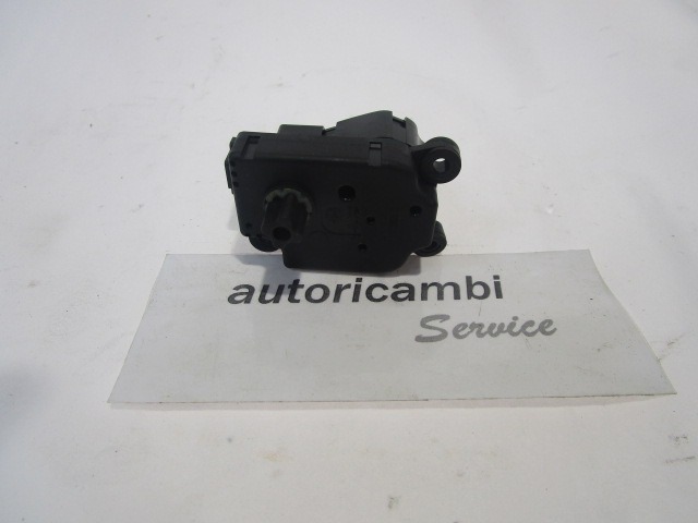 MOTORCEK OGREVANJA OEM N. 52408227 ORIGINAL REZERVNI DEL ALFA ROMEO 159 939 BER/SW (2005 - 2013) DIESEL LETNIK 2007